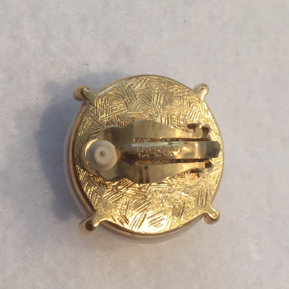 GIVENCHY Paris Clip On Vintage White and Gold Earrings - Picture 4 of 5